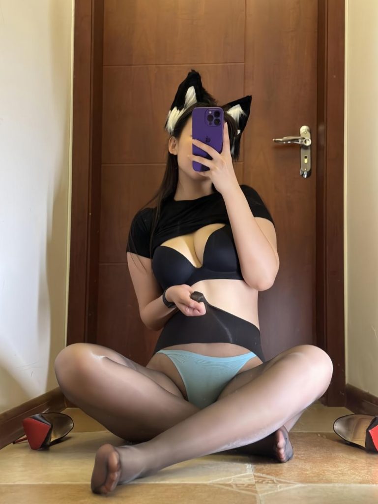 图片[1]-【微-密】美邵女Baby-超薄黑丝+蓝色三角[24P1V-85MB]-喵咪社