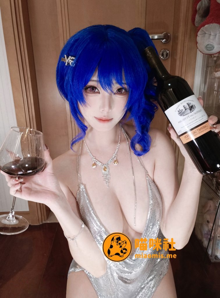 蜜汁猫裘 NO.123 碧蓝航线 圣路易斯礼服自拍 [16P1V-1.23GB]<badge>VIP</badge>-喵咪社